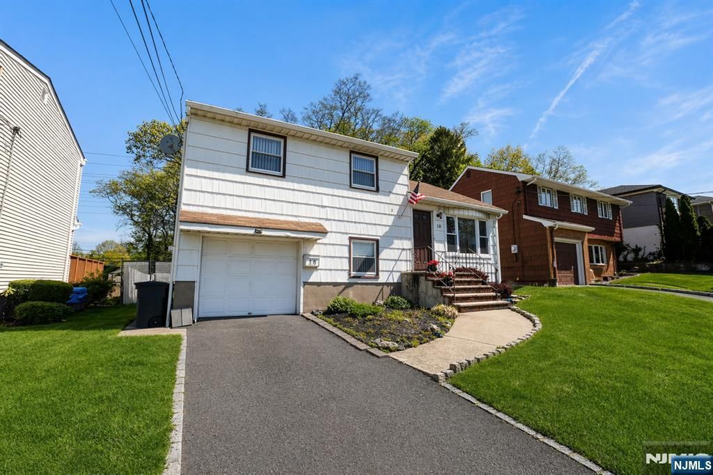 Photo of 16 Morse Place, Belleville, NJ 07109 (MLS # 26014591)