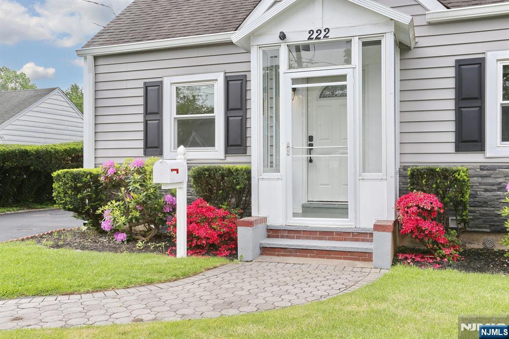 222 Woodland Road