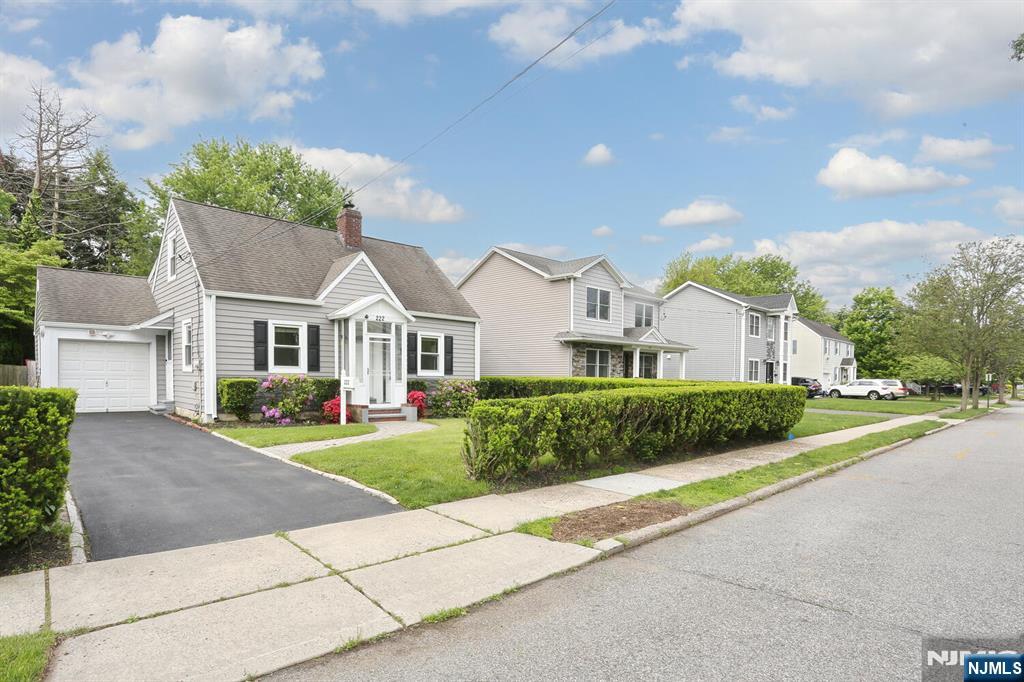 222 Woodland Road