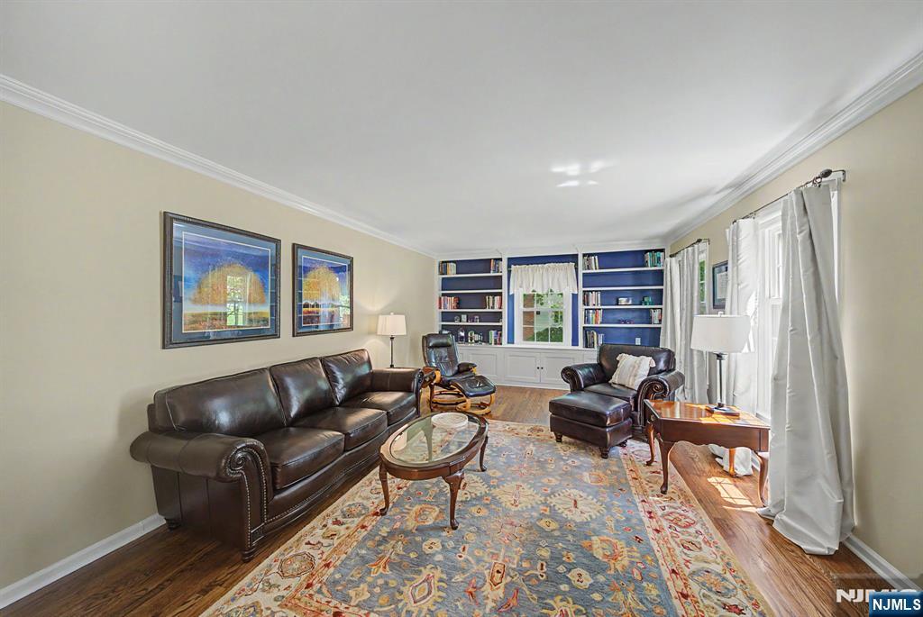 13 Mabro Drive