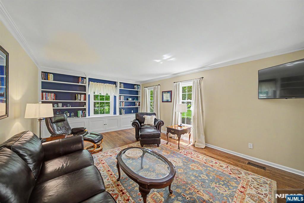 13 Mabro Drive