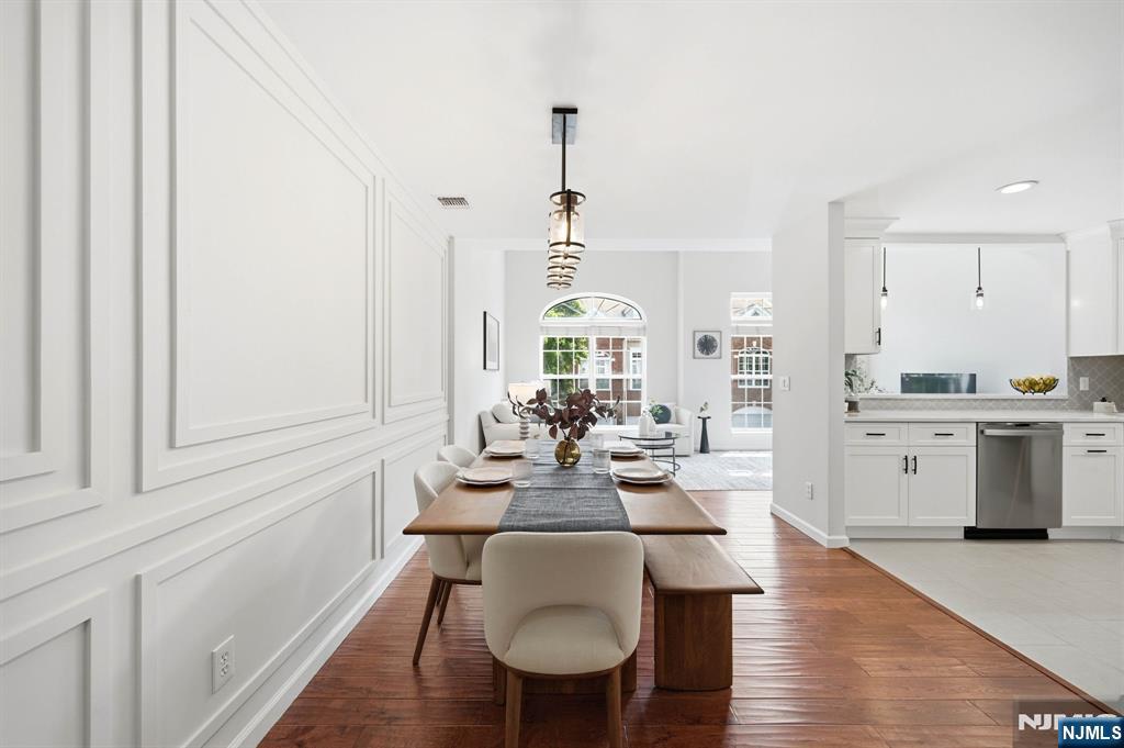 281 Riverwalk Way 160