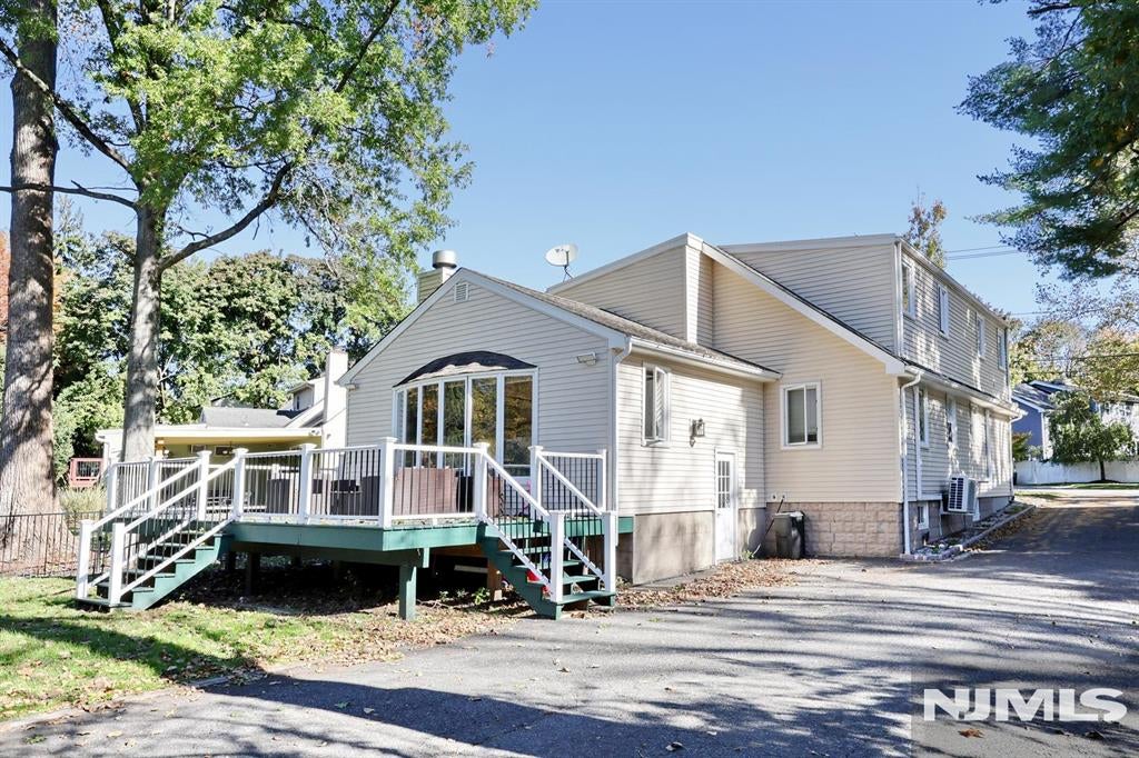 72 Grant Avenue