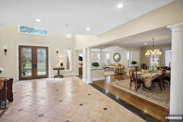 8 Willow Drive
