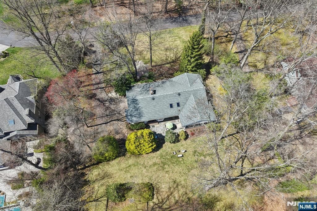 Photo of 132 Dimmig Road, Upper Saddle River, NJ 07458 (MLS # 26007616)