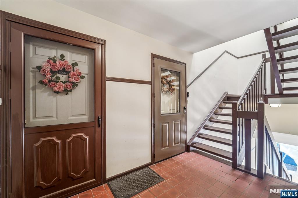 2007 Hawthorne Lane 2007