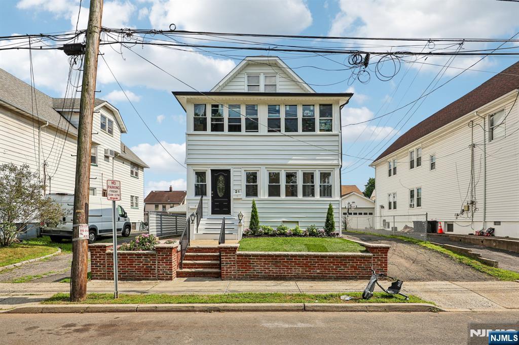 21 5th Street