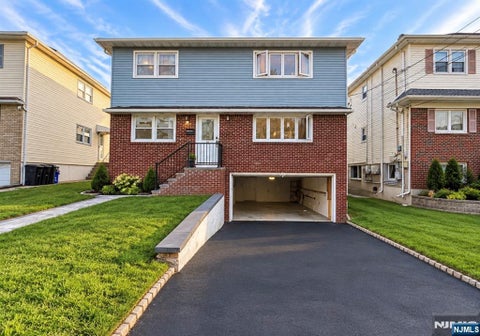 Photo of 10 Page Ave #1, Lyndhurst, NJ 07071 (MLS # 26034680)
