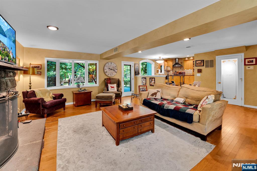 11 Dogwood Court