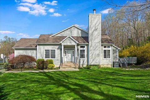 126 Worcester Drive Wayne NJ 07470