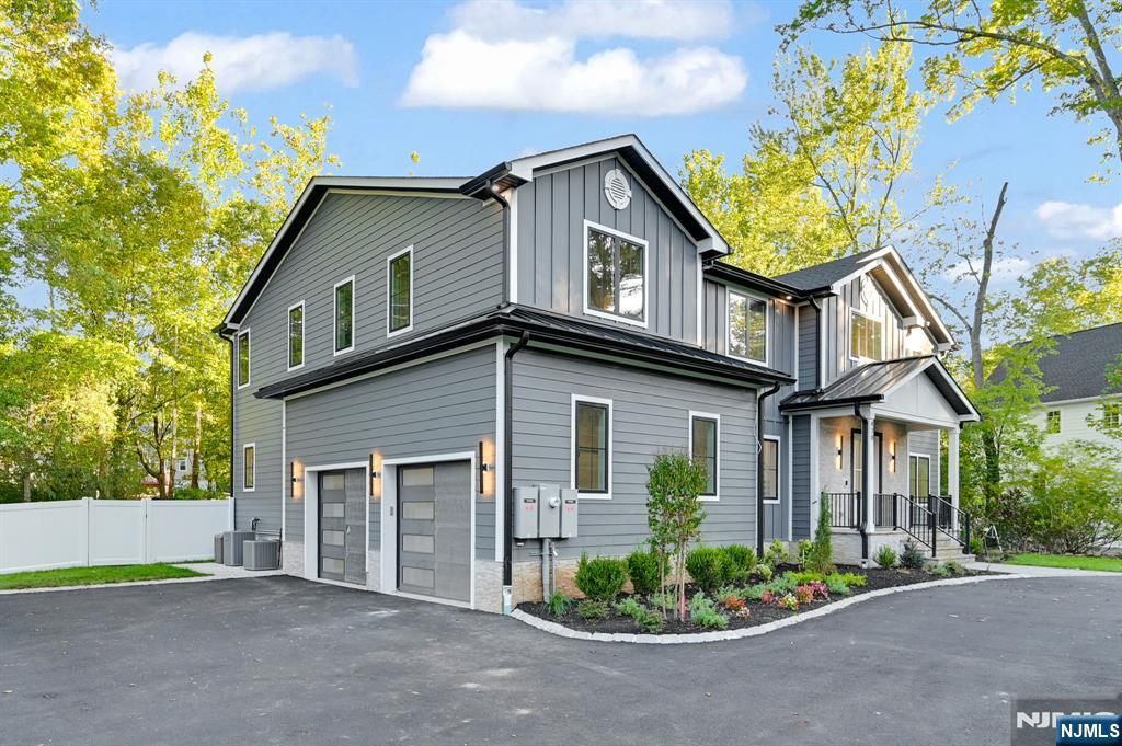 Photo of 470 White Oak Ridge Road, Millburn, NJ 07078 (MLS # 25033852)