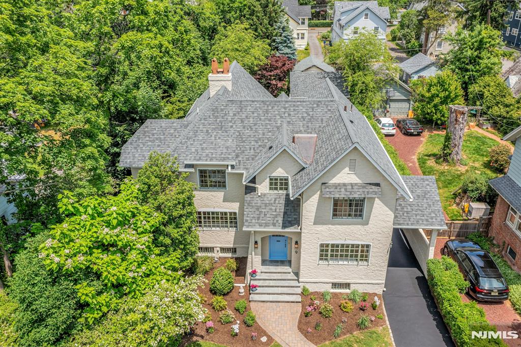 9 Parkway