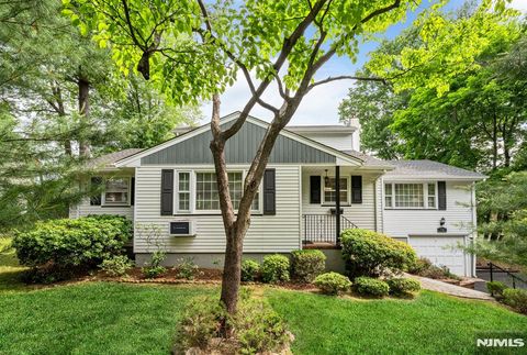Photo of 76 Ross Avenue, Demarest, NJ 07627 (MLS # 26019626)