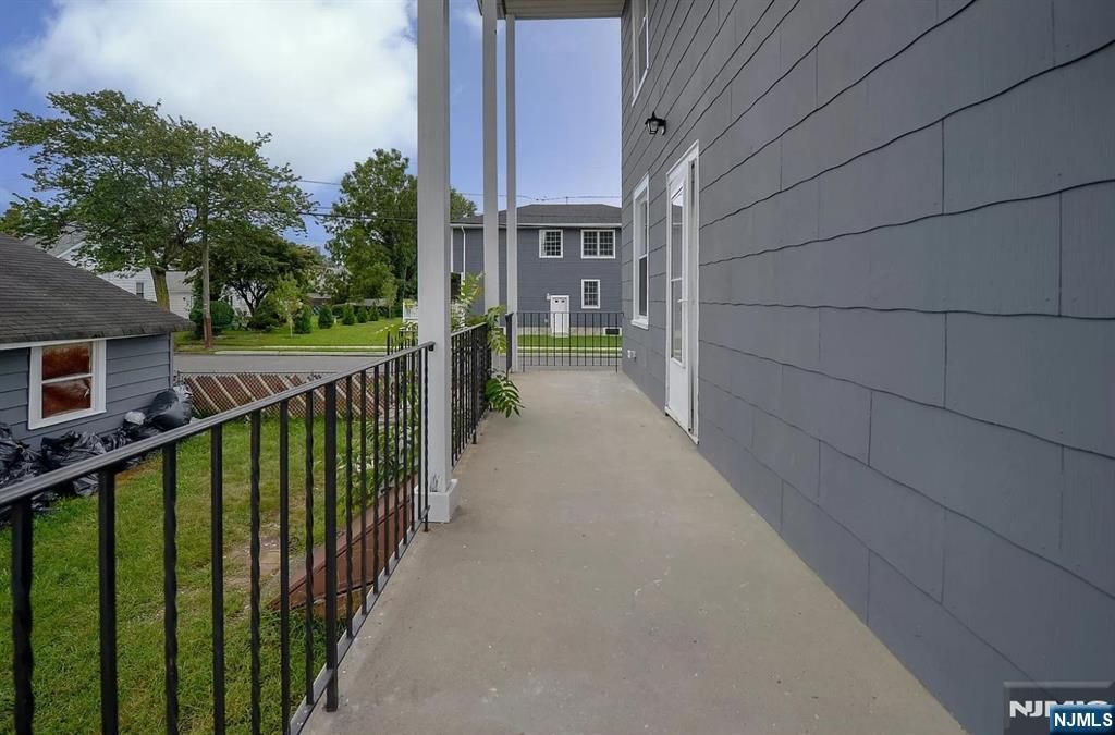 Photo of 802 Chester St, Fair Lawn, NJ 07410 (MLS # 26000938)