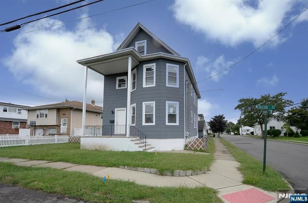 Photo of 802 Chester St, Fair Lawn, NJ 07410 (MLS # 26000938)