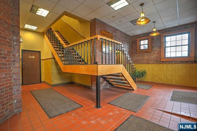 209 Cooper Avenue 8B