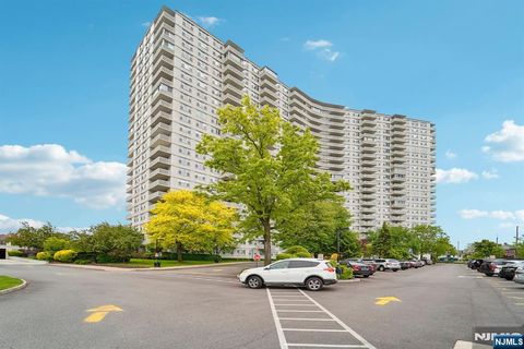 2000 Linwood Avenue 4P Fort Lee NJ 07024