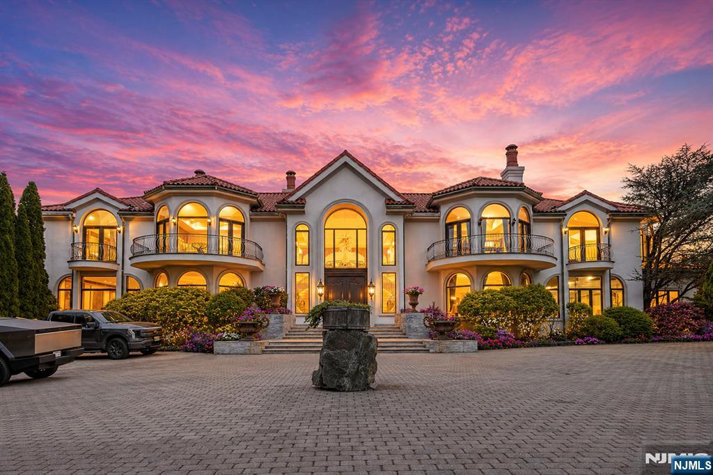 142 Hoover Drive