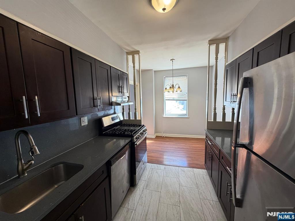 100 Palisade Avenue A12