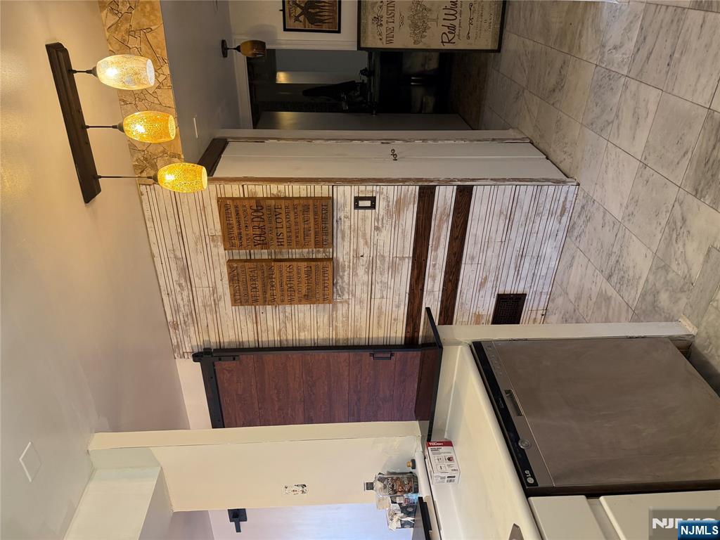 402 Williams Court U402