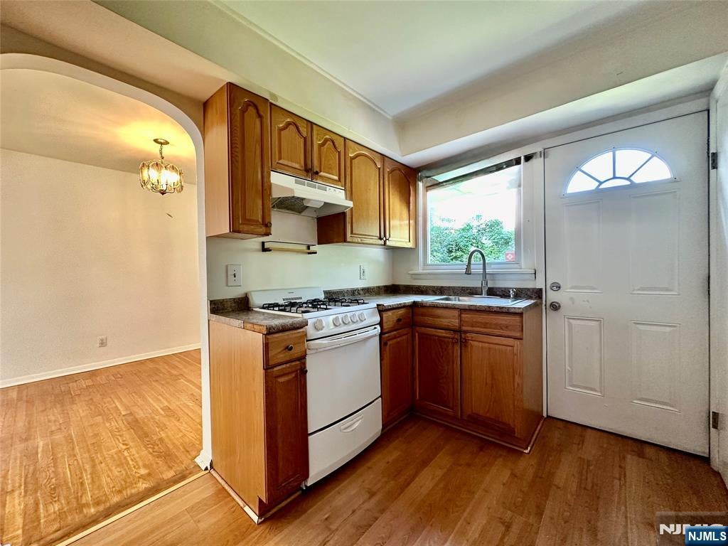 237 Bradley Avenue 235