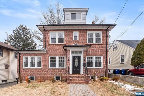 33 Robertson Road West Orange NJ 07052