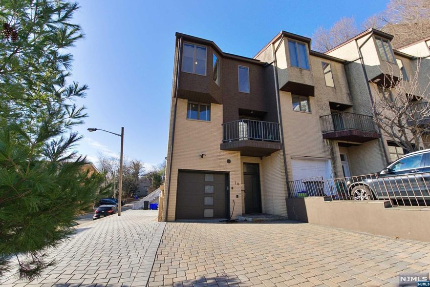 Centrally located, 3 Bedroom Single-family House in Edgewater, (No HOA Fees). Enclosed Yard, 3-Story Home. Ground floor w/garage, Bedroom/Office; 1/2 bath; WD. 1st Floor; Kitchen, w/small outdoor patio; SS appliances, Quartz Countertops, Sate-of-the Art Induction Stove, Wine Fridge, LG Livingroom w/Dining Area and access to Private Patio and Yard; Top floor; Full bath and 2nd BR w/walk-in closet & Partial River View. Easy commute to Manhattan; Access to all Transit, Bus and Ferry , Bridge & Tunnel. Close to shopping & parks. Presently Tenant Occupied.