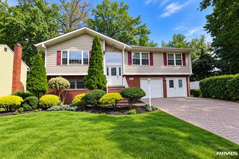 Photo of 675 Columbia ST, New Milford, NJ 07646 (MLS # 26034662)
