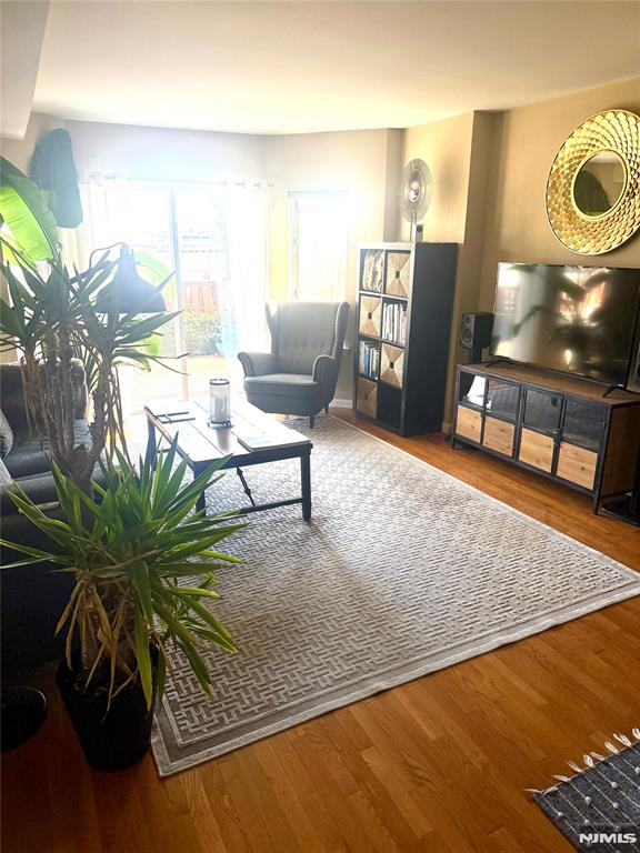 102 Nelson Court O102