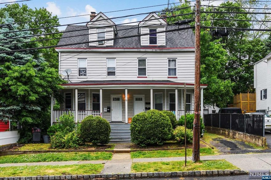 Legal 4-family in prime location. Short distance to Montclair High School, Walnut Street Train to New York City, Farmer's Market, restaurants and shops.