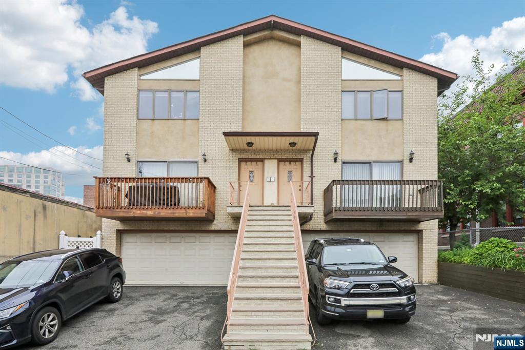 281 Columbia Avenue A, Cliffside Park, New Jersey - 2 Bedrooms  
2 Bathrooms - 