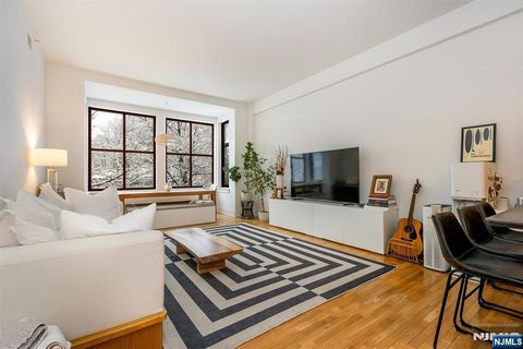 85 Park Avenue 205 Glen Ridge NJ 07028