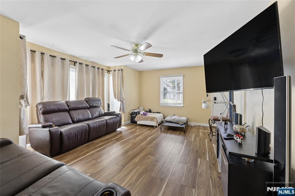 2-23 Berdan Avenue