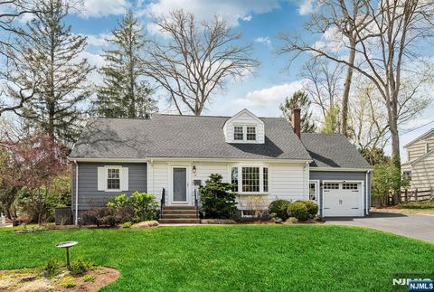 Photo of 26 Addison Place, Ho-Ho-Kus, NJ 07423 (MLS # 26012702)