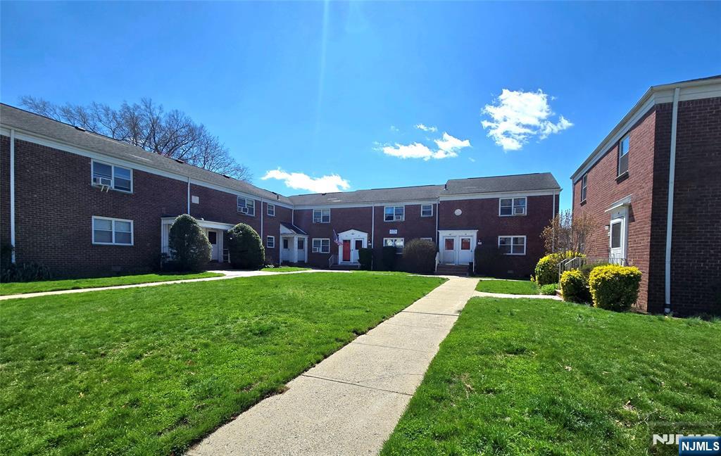 479 Maple Hill Drive 42