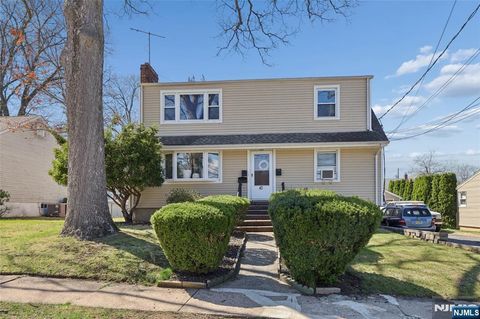 Photo of 40 Ames Ave, Bergenfield, NJ 07621 (MLS # 26011278)