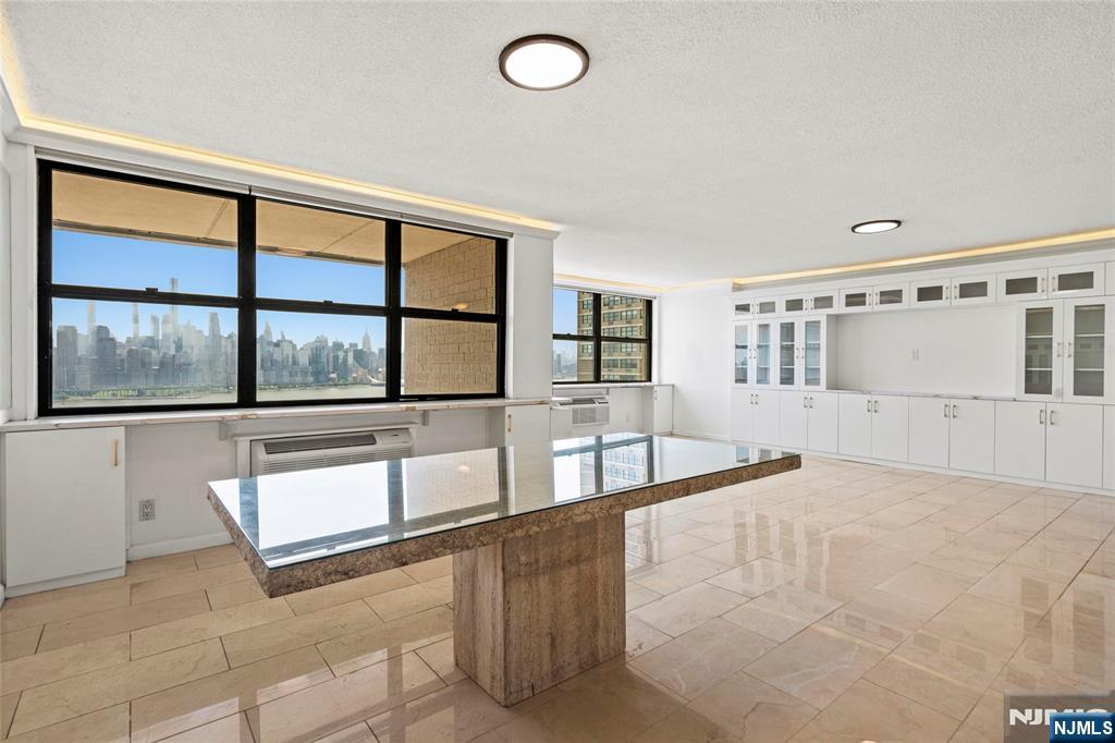 7004 Boulevard East 26D