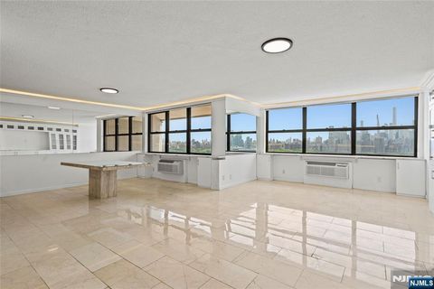 7004 Boulevard East 26D Guttenberg NJ 07093