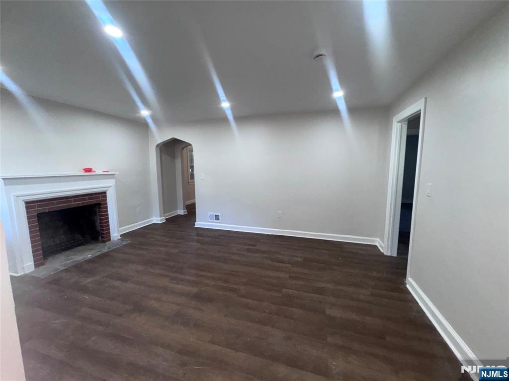 327 Knickerbocker Road