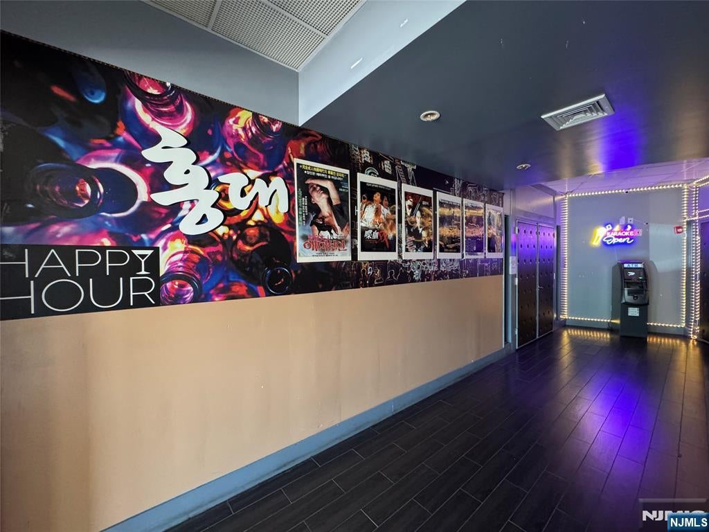 15 Grand Ave, Palisades Park, NJ 07650