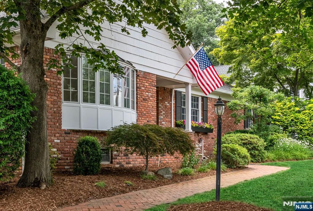 Photo of 110 Ackerman Avenue, Ho-Ho-Kus, NJ 07423 (MLS # 25034669)