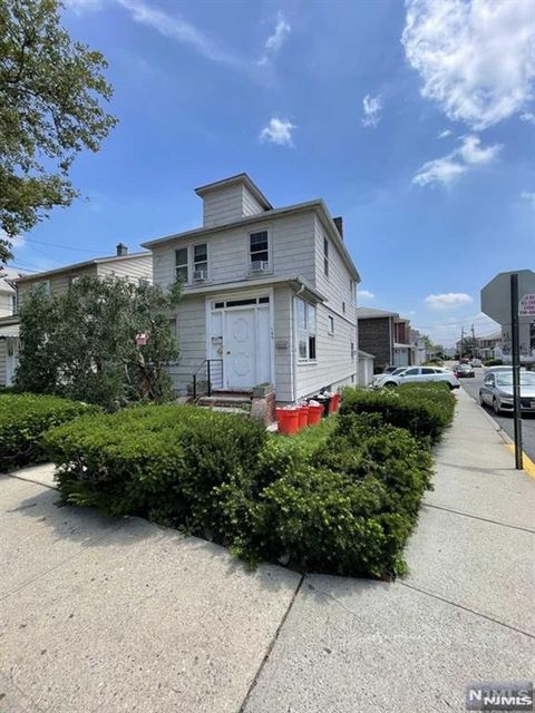 Photo of 188 Palisade Ave #Rear, Cliffside Park, NJ 07010 (MLS # 26008211)