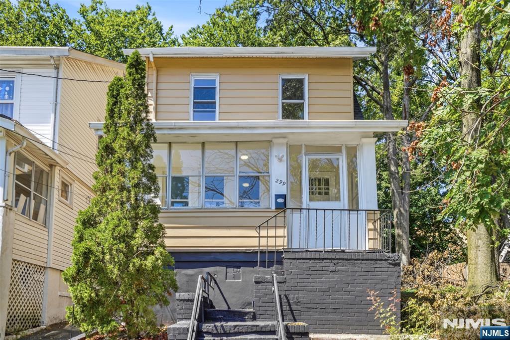 299 Smith Street