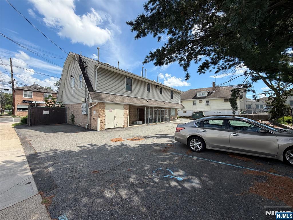 104 Lincoln Avenue