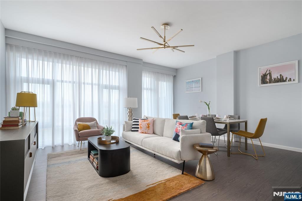 143 Old River Rd 306, Edgewater, New Jersey - 1 Bedrooms  
2 Bathrooms  
3 Rooms - 