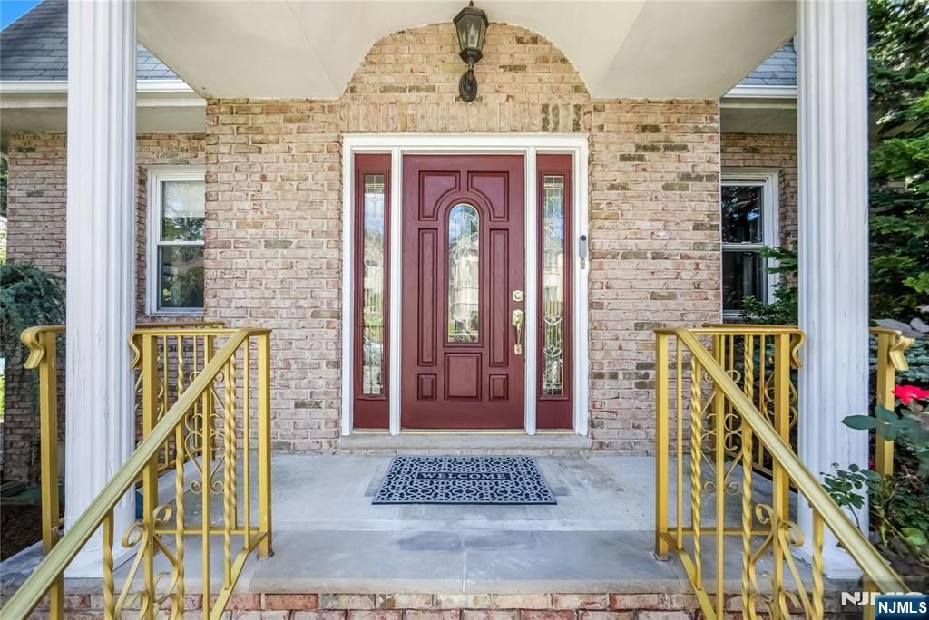 Photo of 570 Winterburn Grove, Cliffside Park, NJ 07010 (MLS # 25035831)