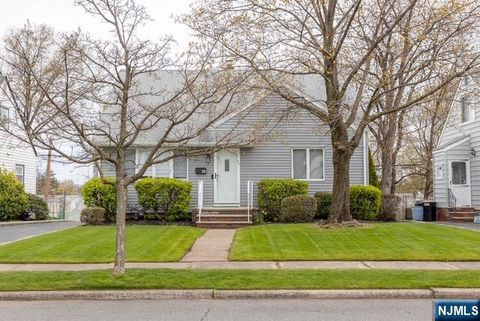 28 Bromley Place Bloomfield NJ 07003