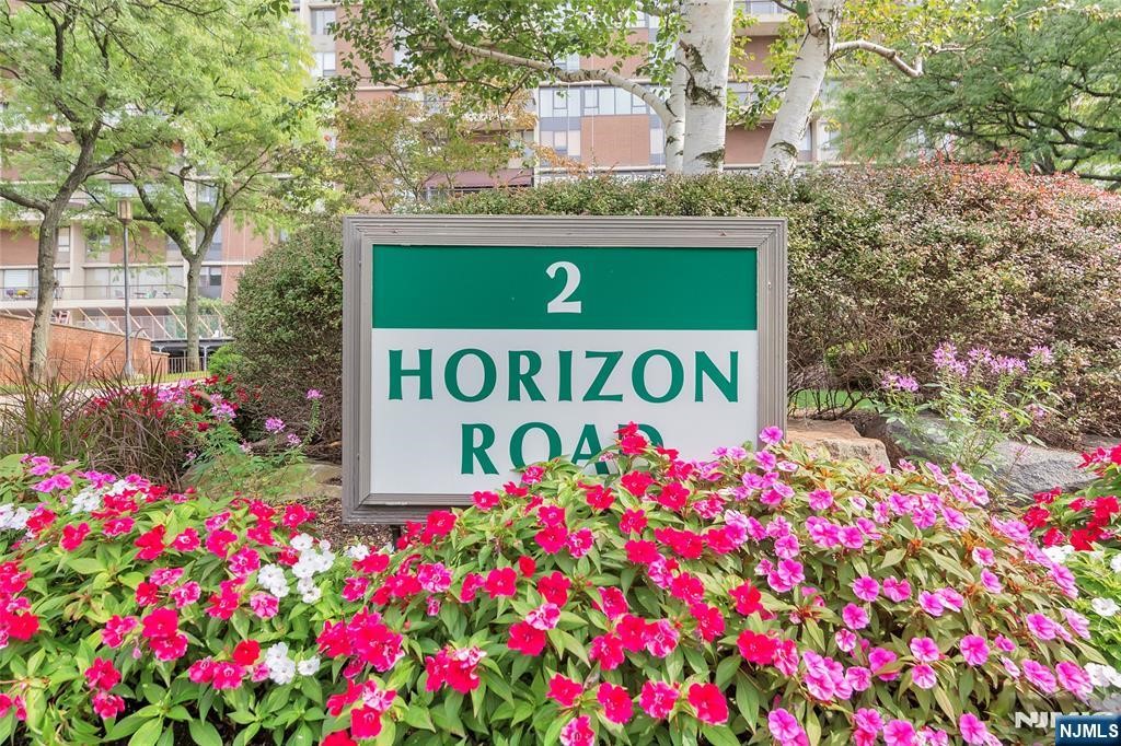 Property for Sale at 2 Horizon Rd 626, Fort Lee, New Jersey - Bedrooms: 1 
Bathrooms: 1  - $175,000
