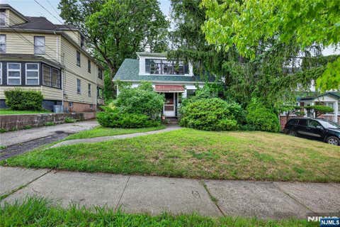 Photo of 162 Bogert Street, Teaneck, NJ 07666 (MLS # 26029192)