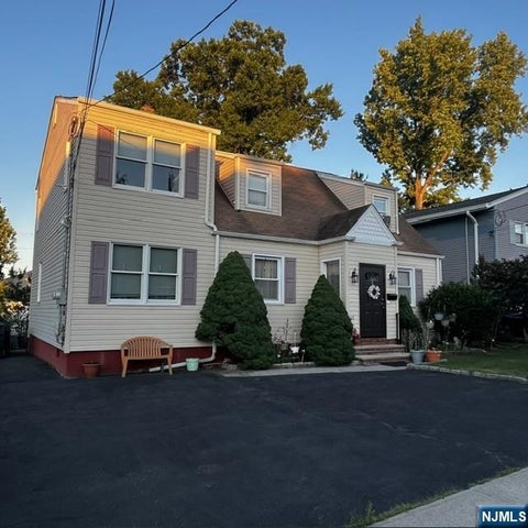 Photo of 165 Woods AVE #2nd Fl., Bergenfield, NJ 07621 (MLS # 26037423)